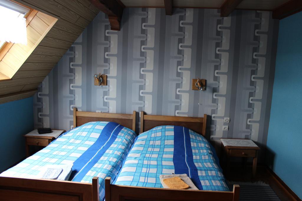 Chambres D'Hotes Au Vieux Moulin Entre Sarreguemine Et Bitche Rahling Ruang foto